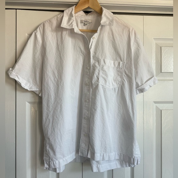 Madewell Signature Poplin Short Sleeve Button-Down - Picture 2 of 5